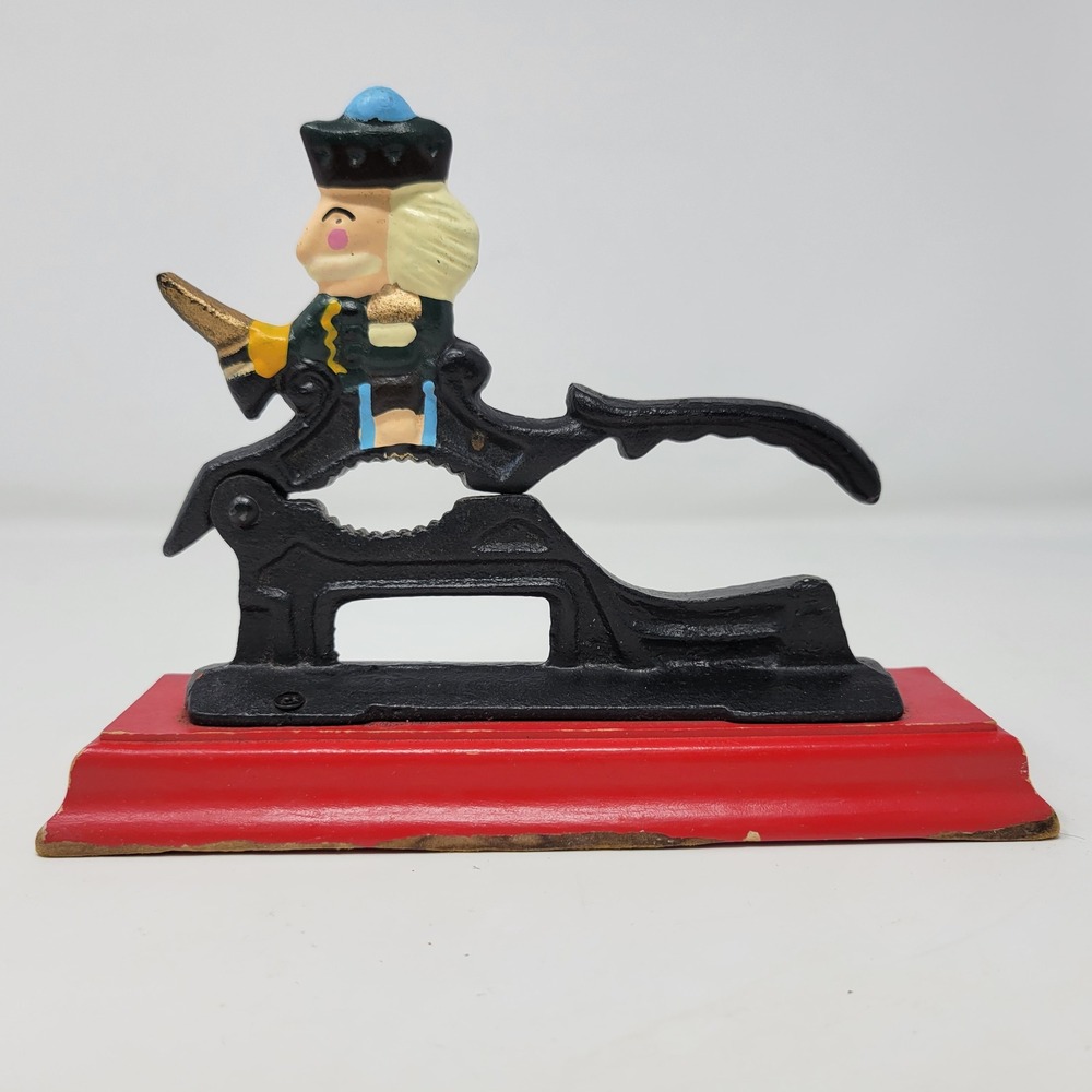 Cast Iron‎ Nutcracker Patriotic Soldier Red Base Vintage